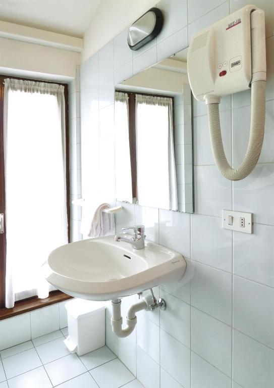 La Rotonda Hotel Pergine Valsugana Værelse billede